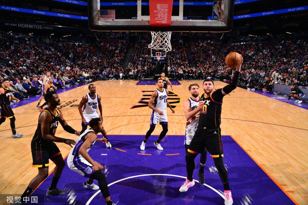 他在年仅1 他在年仅1