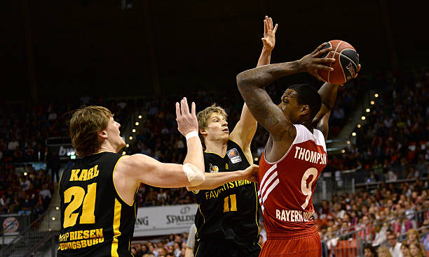 后防领袖 后防领袖