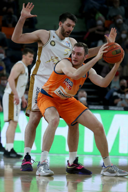 一场典型的 一场典型的